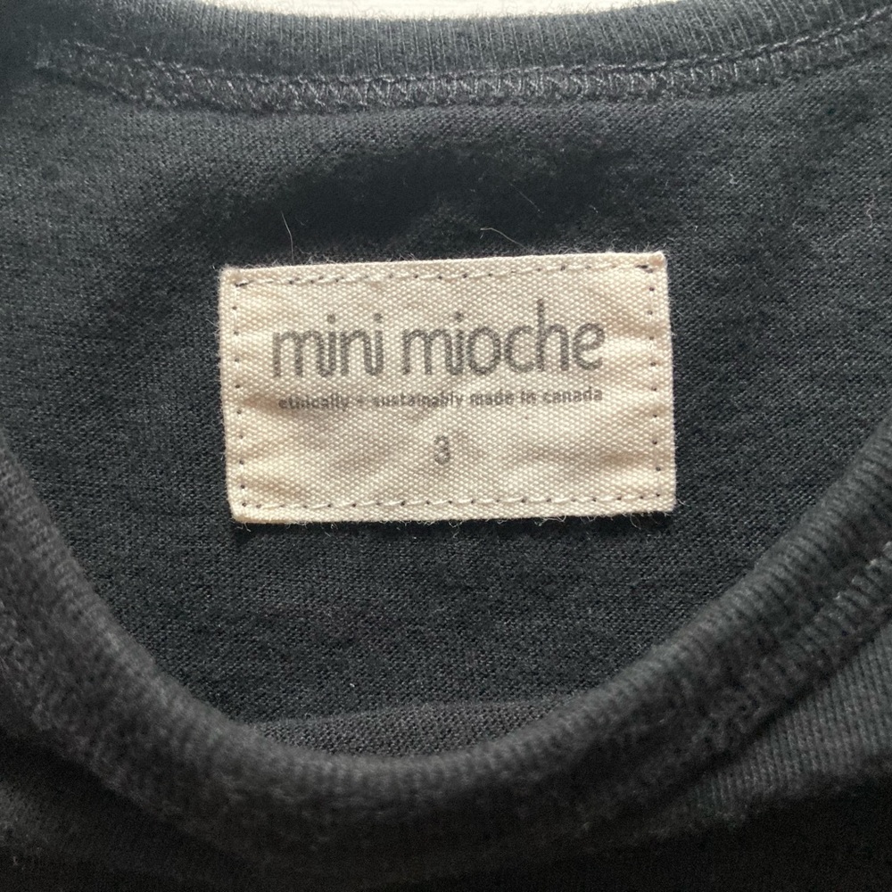 🇨🇦 Mini Mioche “3” t-shirt, size 3 toddler - Picture 3 of 7